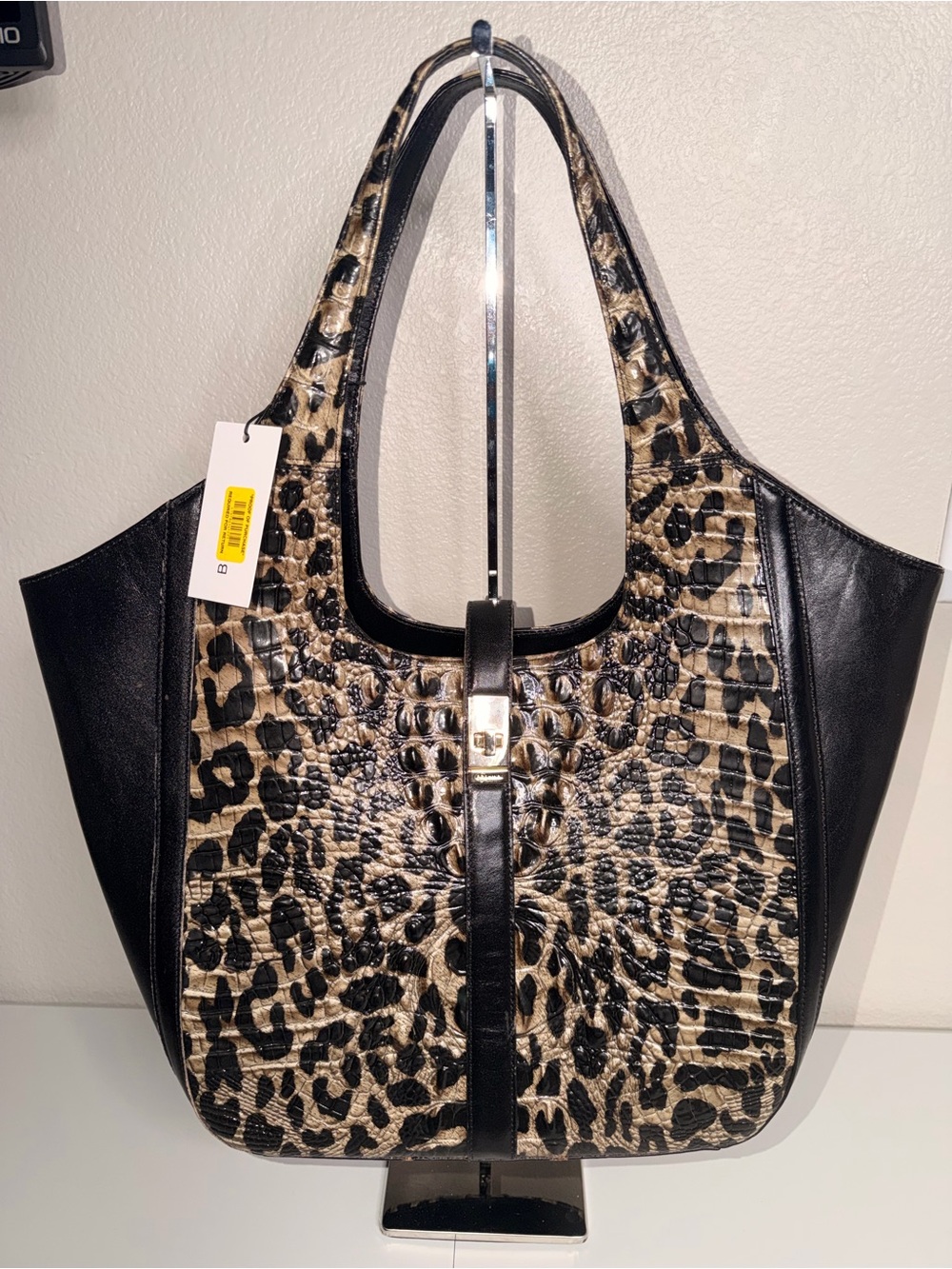 NWT Authentic Brahmin Carla (Retired) Shoulderbag